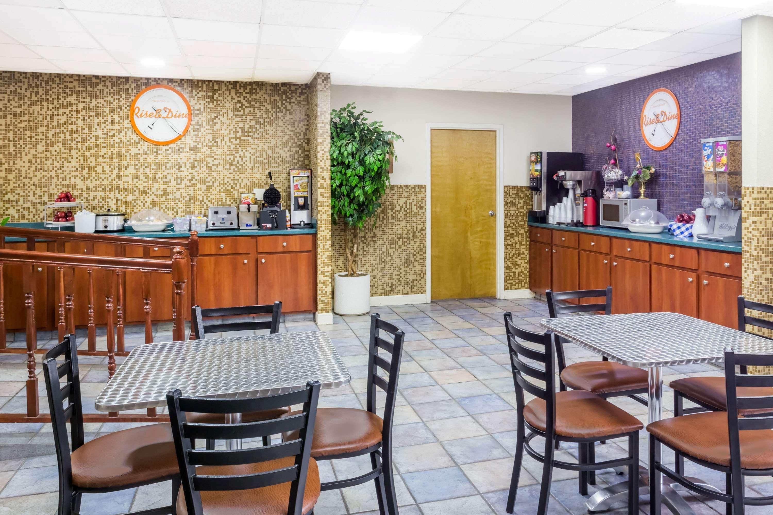 Howard Johnson By Wyndham Savannah Ga Georgetown Dış mekan fotoğraf