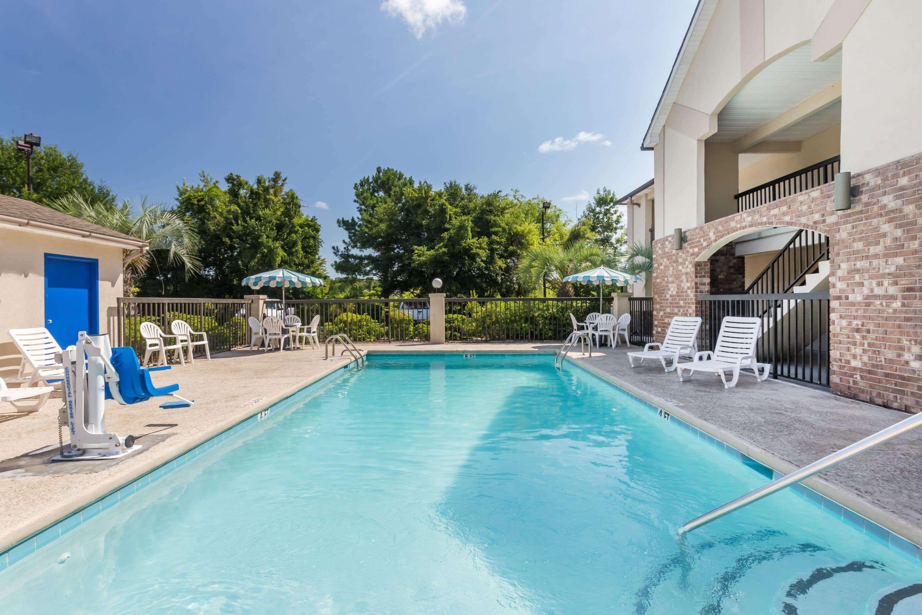 Howard Johnson By Wyndham Savannah Ga Georgetown Dış mekan fotoğraf