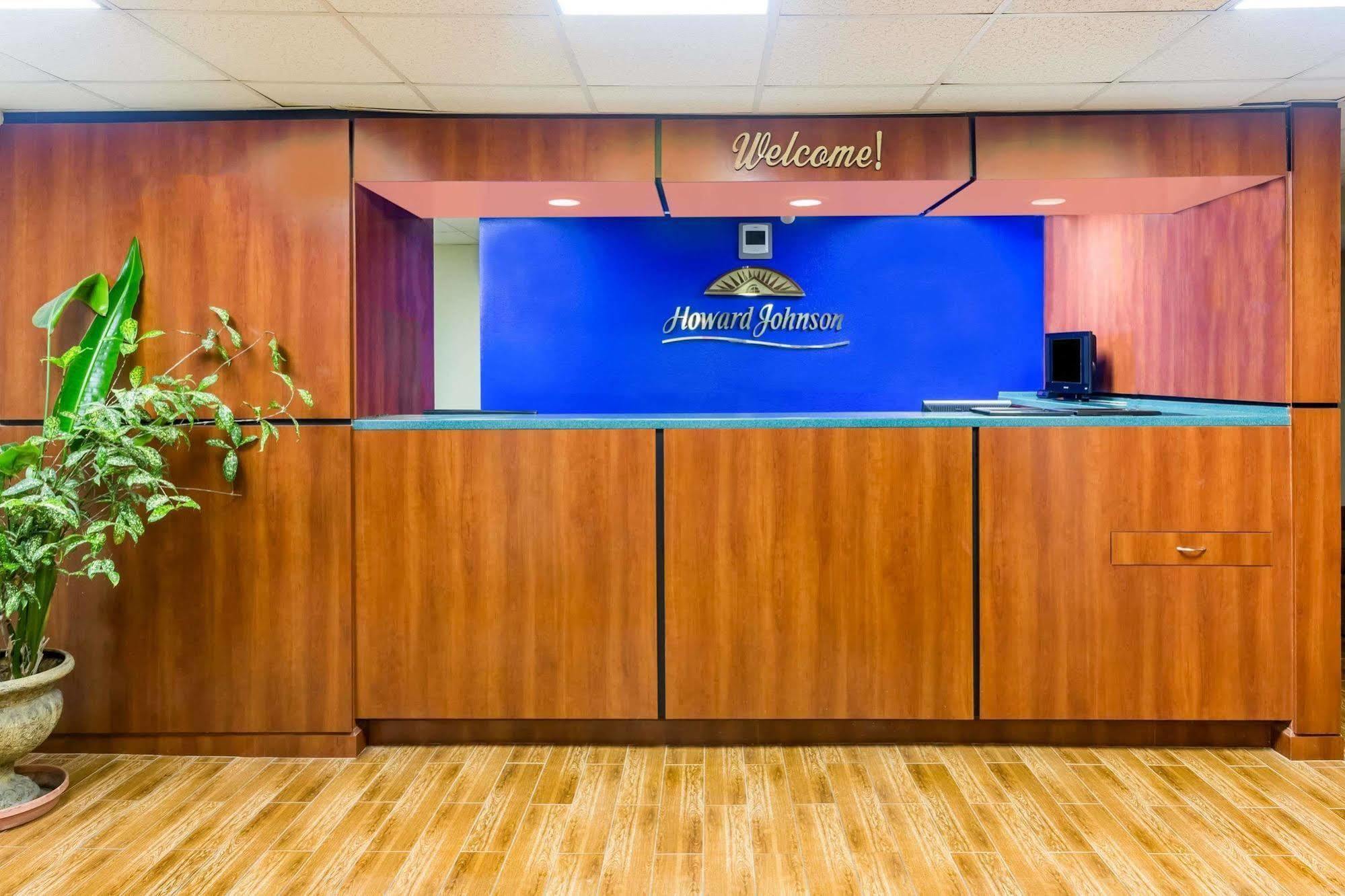 Howard Johnson By Wyndham Savannah Ga Georgetown Dış mekan fotoğraf